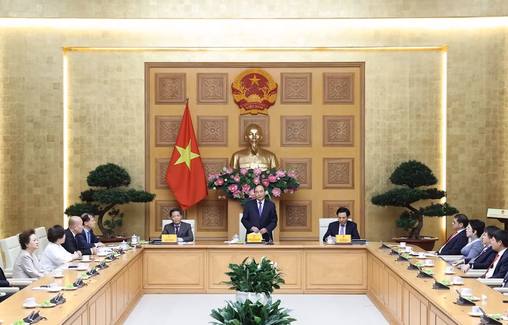 Premier vietnamita destaca aporte de empresas a la economía nacional ảnh 1