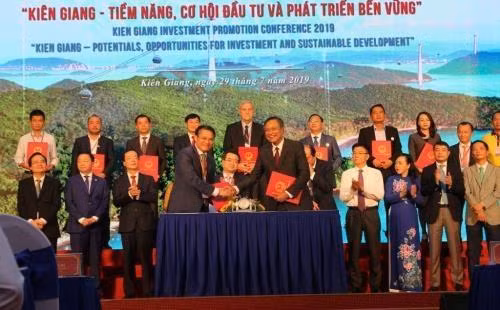 Recibe empresa Mavin licencia para proyecto millonario de centro acuícola en Vietnam ảnh 1