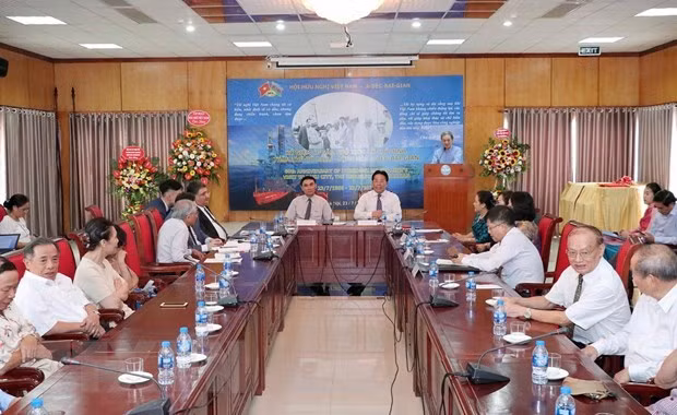 Conmemoran 60 aniversario de visita de Ho Chi Minh a Azerbaiyán ảnh 1