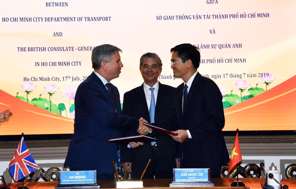 Cooperan Ciudad Ho Chi Minh y Reino Unido para el desarrollo de la urbe vietnamita ảnh 1