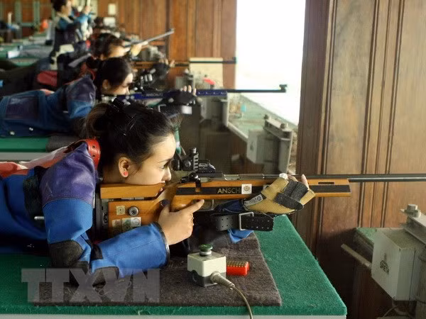 Participan más de 130 competidores en torneo nacional de tiro de Vietnam 2019 ảnh 1