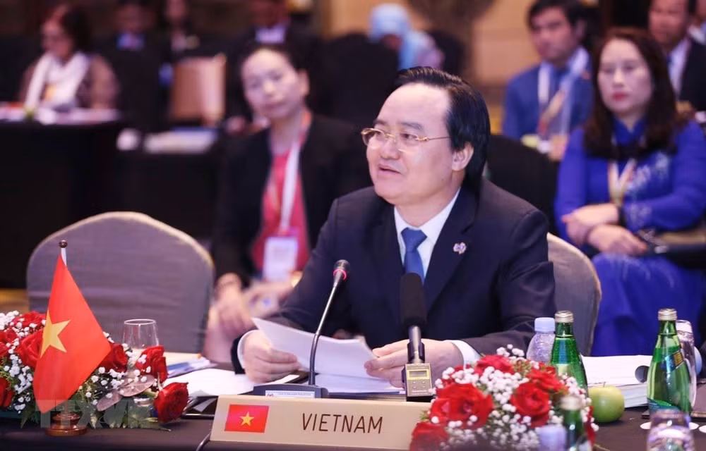 Propone ministro vietnamita construir un ambiente educativo feliz y armónico ảnh 1