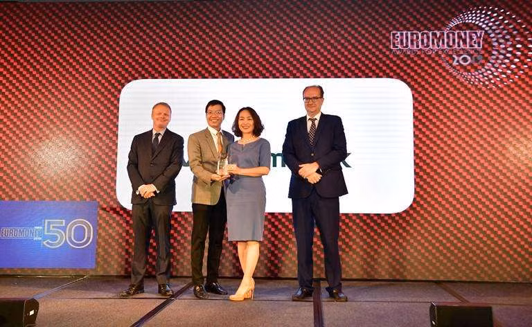 Reconocen a Vietcombank como mejor banco de Vietnam en 2019 ảnh 1