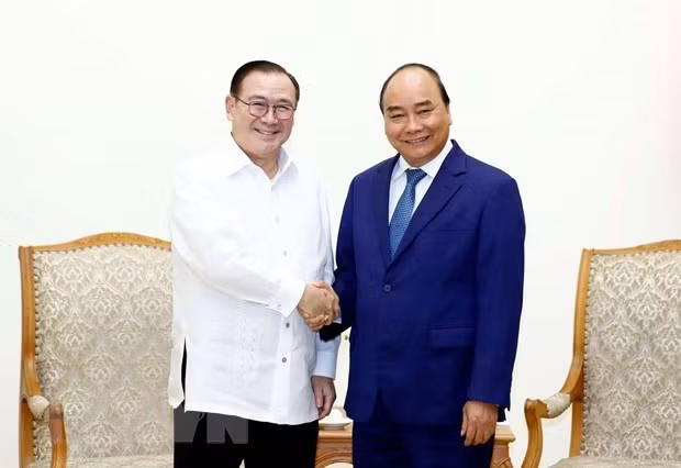 Primer ministro de Vietnam recibe al canciller de Filipinas ảnh 1