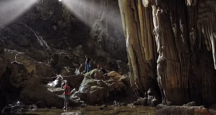 Cuevas únicas en la provincia vietnamita de Thai Nguyen despiertan curiosidad de visitantes ảnh 1 Cuevas únicas en la provincia vietnamita de Thai Nguyen despiertan curiosidad de visitantes ảnh 1