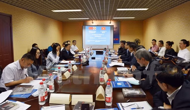Efectúan en Beijing Foro de promoción inversionista China- Vietnam ảnh 1