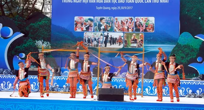  Vietnam promueve desarrollo de cultura de las minorías étnicas ảnh 1