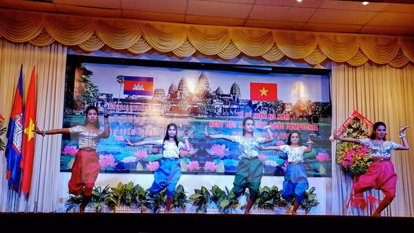 Jóvenes vietnamitas y camboyanos se comprometen a intensificar los vínculos ảnh 1