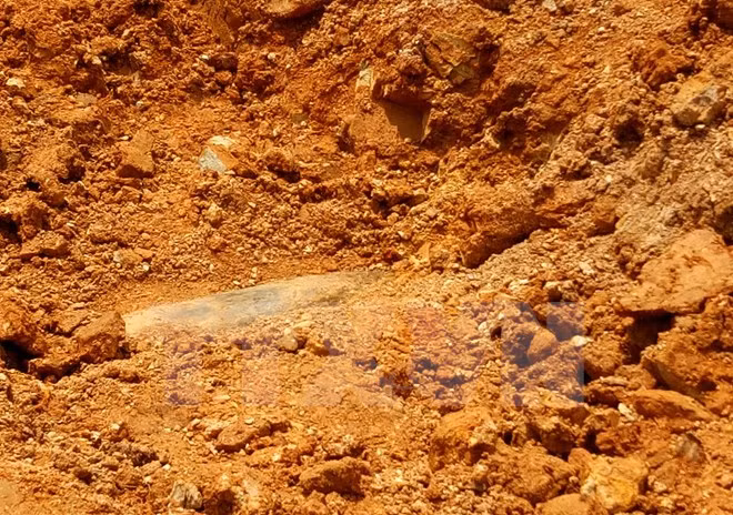 Hallan una bomba de más de un metro en provincia vietnamita de Thanh Hoa ảnh 1