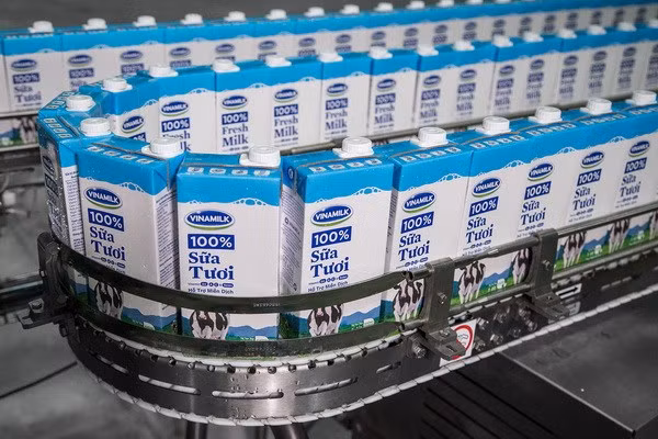 Empresas lácteas de Vietnam y Suiza firman acuerdo ảnh 1