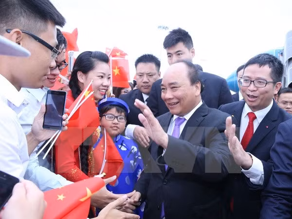 Premier asiste a apertura de zona de exposición vietnamita en CAEXPO 2016 ảnh 1