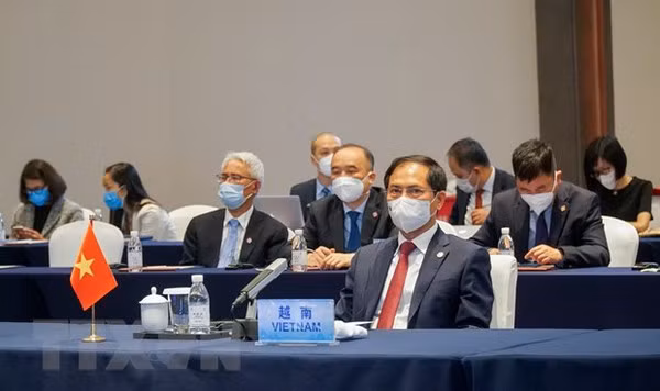 Reitera Vietnam apoyo a cooperación ASEAN-China ảnh 2