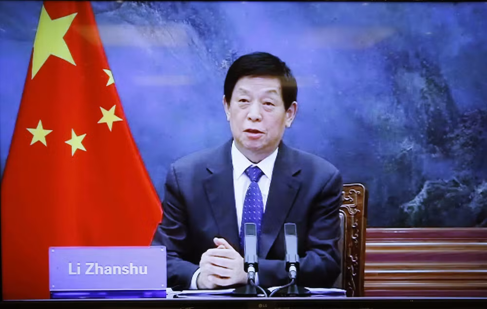 Vietnam y China fortalecen relaciones bilaterales ảnh 2