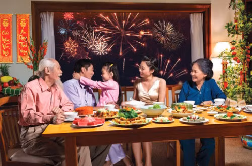 Bandeja de platos de vietnamitas en el último día del año lunar ảnh 2
