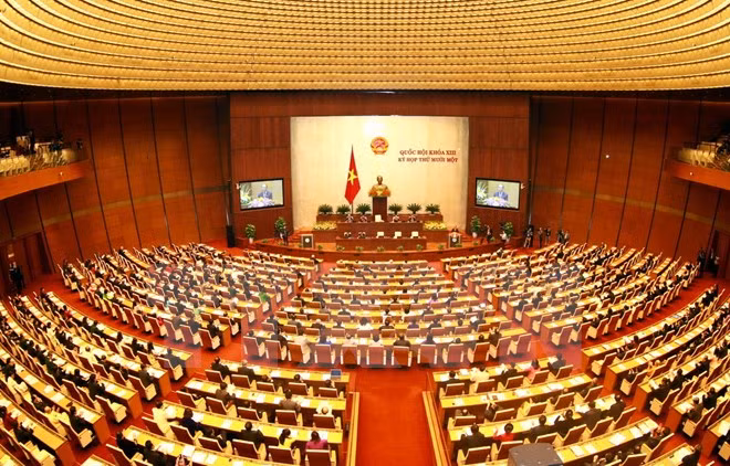 Parlamento vietnamita de XIII legislatura inicia último período de trabajo ảnh 1