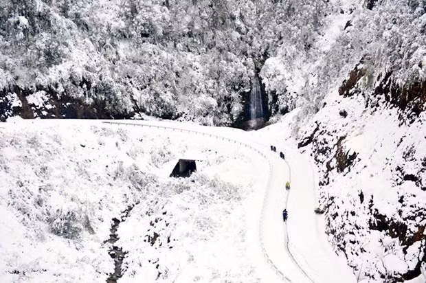 Sapa entre destinos más atractivos para contemplar nevadas en Asia ảnh 2