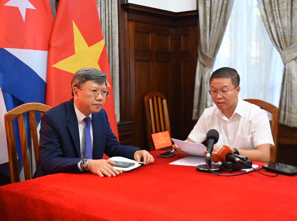 vna-potal-thong-tin-ve-dai-hoi-dang-cong-san-viet-nam-lan-thu-xiv-toi-truyen-thong-cuba-8519440.jpg