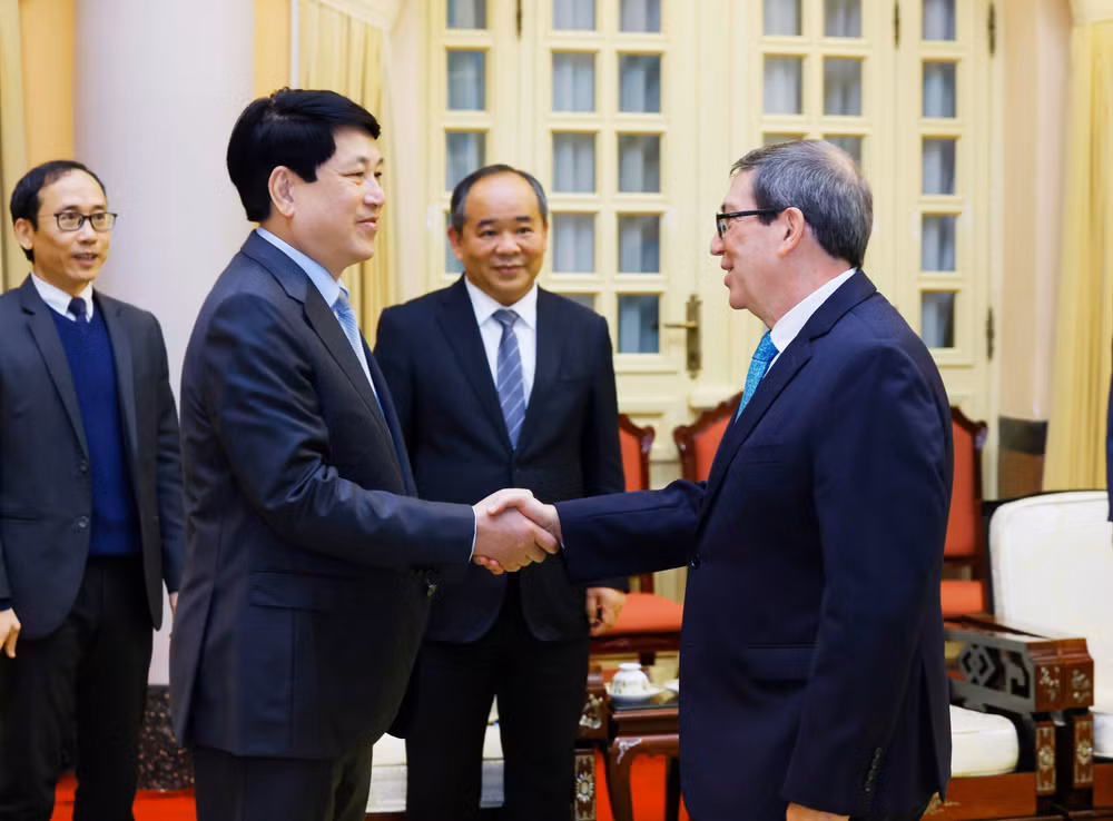 vna-potal-chu-tich-nuoc-luong-cuong-tiep-bo-truong-ngoai-giao-cuba-7864008.jpg