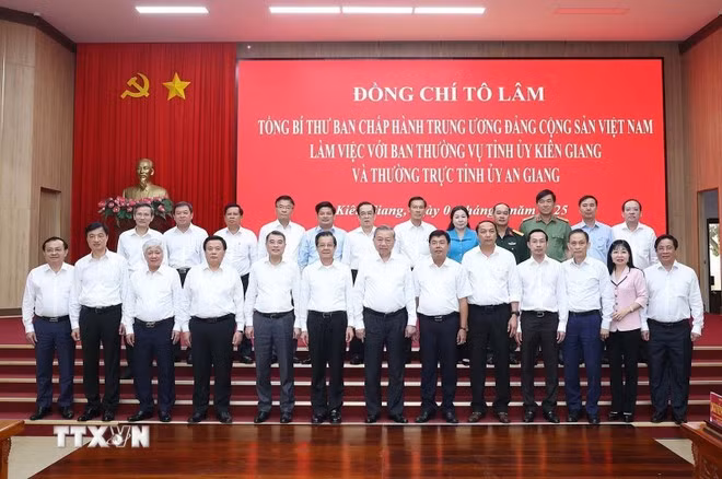 tong-bi-thu-to-lam-lam-viec-voi-ban-thuong-vu-tinh-uy-kien-giang-va-thuong-truc-tinh-uy-an-giang-8072272-9.jpg