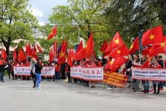 Protestan en Alemania contra acciones de China en Mar del Este