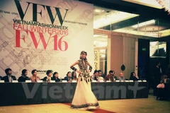Semana de moda otoño – invierno Vietnam presentará materiales valiosos de Japón