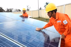 Expertos sudesteasiáticos y malgaches estudian experiencias en conversión de energía