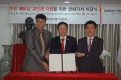 Kumho Tire extiende financiación para actividades de vietnamitas en Sudcorea