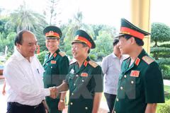 Gobierno garantizará recursos al ejército, afirma premier de Vietnam