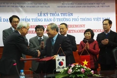 Experimentan enseñanza de coreano en escuelas vietnamitas
