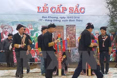 Sapa promueve ritual de la madurez de la comunidad Dao Rojo