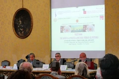 Celebran en Italia seminario sobre Vietnam después de 30 años de Renovación