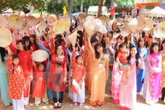Festival Ao Dai de Ciudad Ho Chi Minh acapara gran atención de visitantes