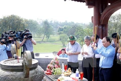 Reverencian a héroes y mártires en la provincia de Quang Tri