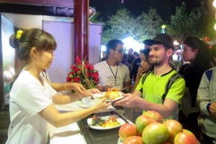 En ciudad antigua de Hoi An festival de gastronomía internacional