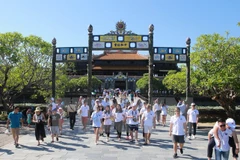 Atraen turistas a ciudad de Hue, sede de cinco patrimonios mundiales