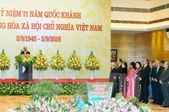 Primer ministro de Vietnam ofrece banquete en ocasión del Día Nacional