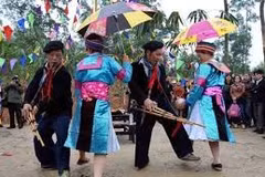 Fiesta cultural de etnia minoritaria Mong atrae a visitantes