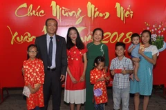 Vietnamitas en África celebran el Tet tradicional