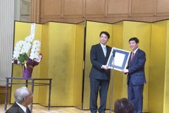 Nombran a reconocido doctor japonés como Cónsul Honorario de Vietnam en prefectura de Aichi 