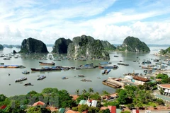 Quang Ninh promociona hospitalidad para atraer a más turistas 