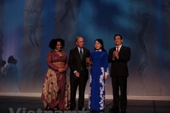 Ministerio de Salud de Vietnam recibe premio internacional de control de tabaco