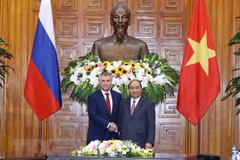 Premier de Vietnam recaba asistencia de Rusia a construcción de gobierno electrónico 