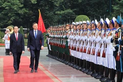Vietnam felicita a Polonia por aniversario de su Constitución 