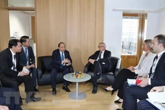 Premier vietnamita sostiene encuentros bilaterales al margen de ASEM 12