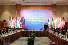 Expertos y personalidades de ARF intercambian en Hanoi sobre seguridad regional