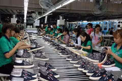 Vietnam ingresa ocho mil 600 millones de dólares por ensamblaje de productos del exterior