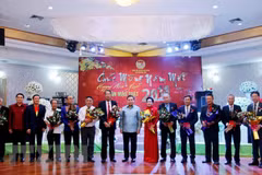 Vietnamitas en Laos se reúnen por Año Nuevo Lunar