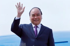 Premier vietnamita llega a Shanghái para asistir a Feria Internacional de Importaciones de China