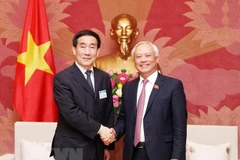 Vietnam y China aumentarán intercambio de experiencias legislativas