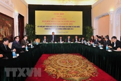 Órganos de asuntos exteriores de Vietnam forjan lazos 
